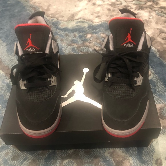 Air Jordan 4 IV Retro BRED black sneakers - Picture 2 of 8